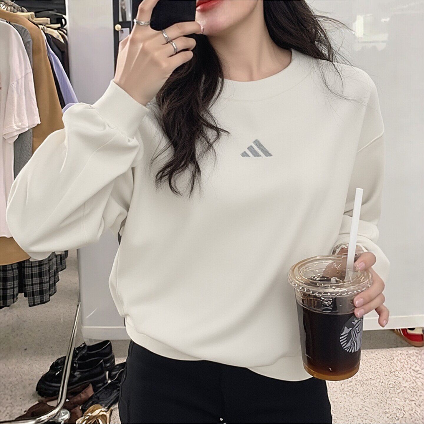 阿迪达斯卫衣女装新款运动服加厚防风圆领上衣纯色宽松休闲套头衫