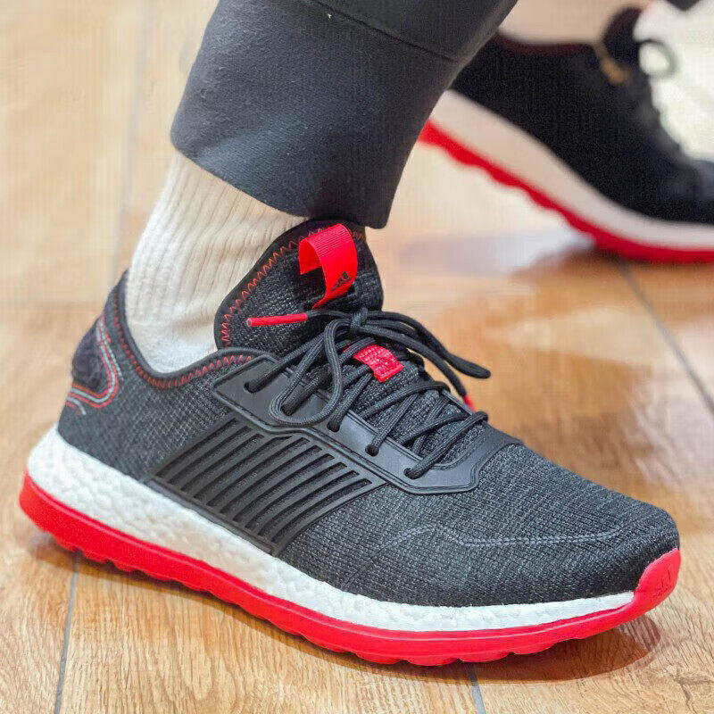 阿迪达斯男跑步鞋正品新款爆米花boost减震网面透气运动鞋黑红色