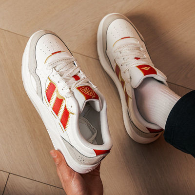 阿迪达斯男女鞋新年款复古低帮篮球小白鞋休闲运动红色板鞋KH9021