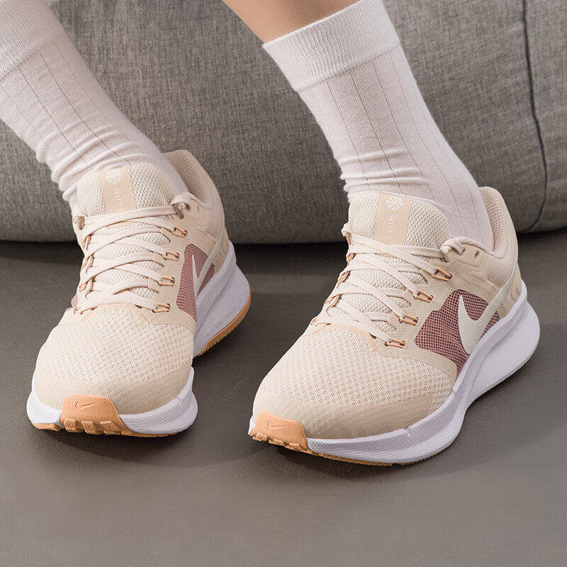 Nike耐克正品休闲鞋女鞋2025秋季新款网面跑步鞋透气运动鞋DR2698