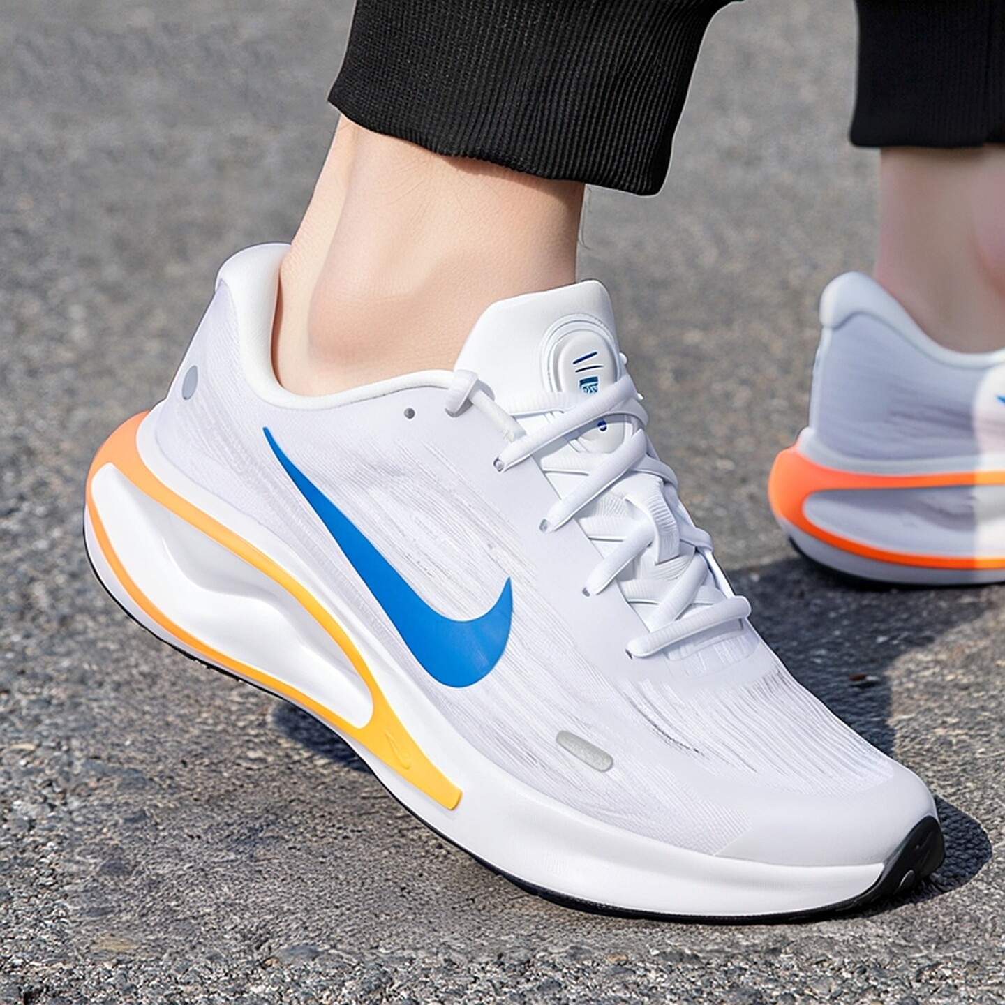 Nike耐克跑步小白鞋男鞋夏季网面透气运动鞋轻便厚底减震跑步鞋