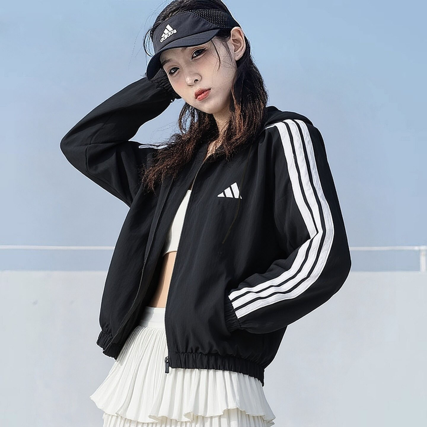 阿迪达斯连帽外套女梭织防风衣秋季新款复古美式宽松快干棒球服女