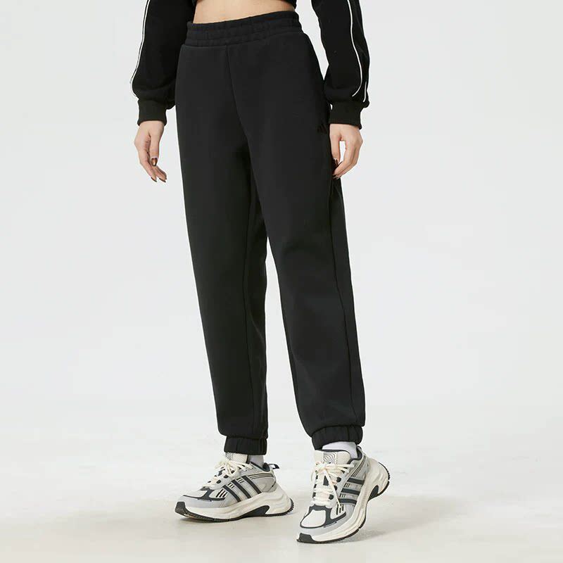 26春季Adidas女卫裤休闲