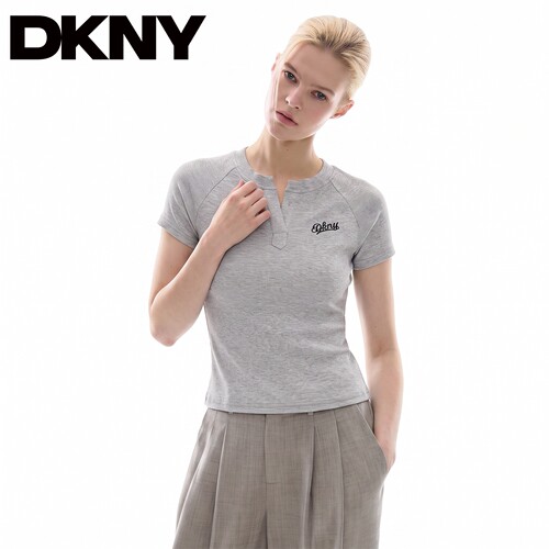 DKNY唐可娜儿美式V领短袖T恤女夏季新款修身显瘦百搭短款辣妹上衣