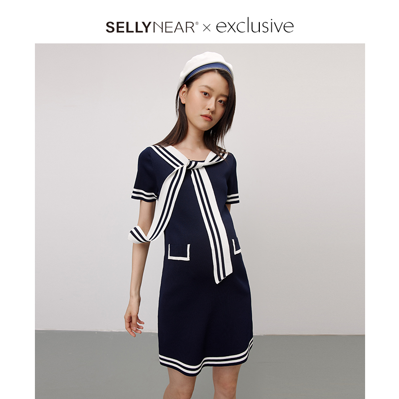 SELLYNEAR时尚减龄海军风连衣裙