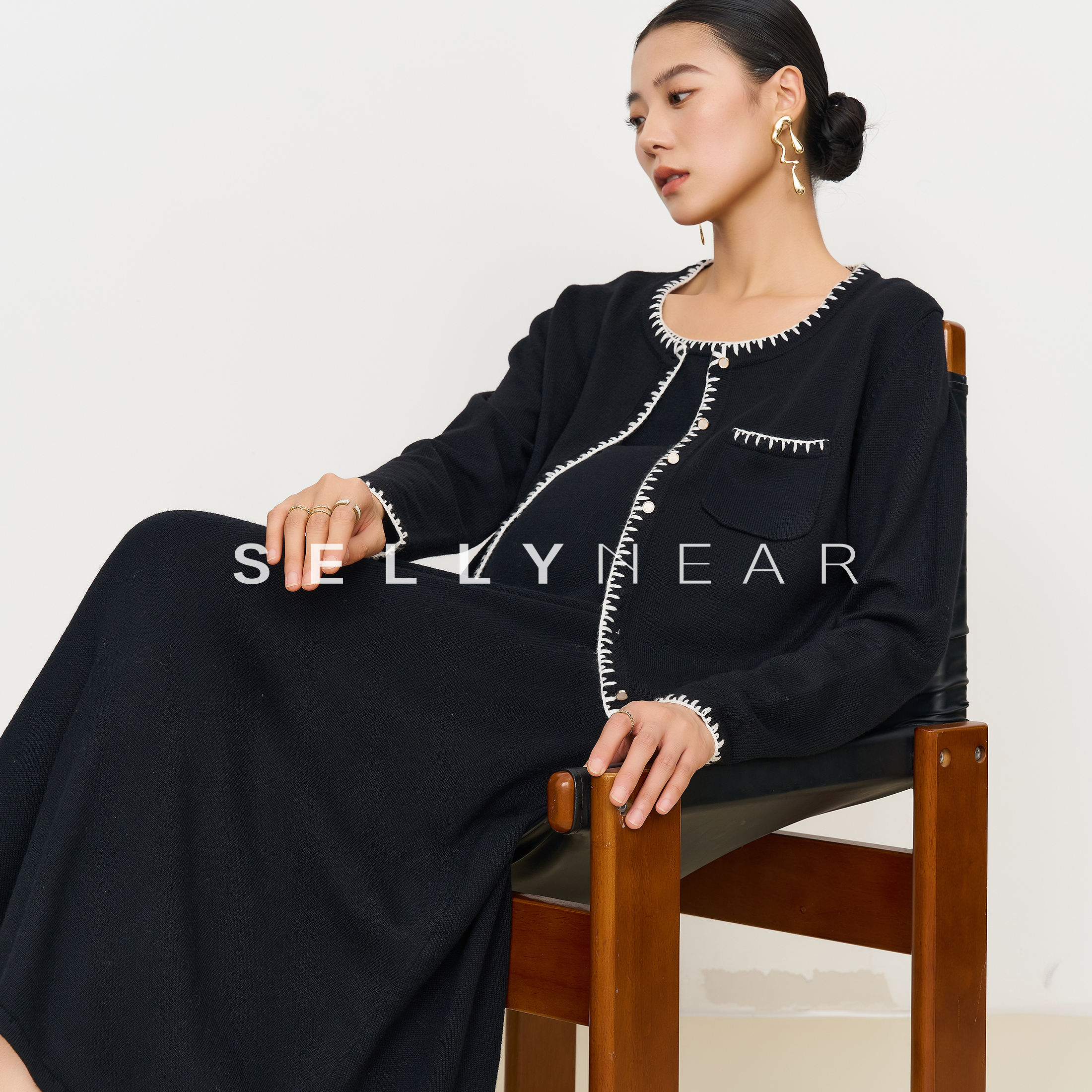 SELLYNEAR孕妇秋季套装时尚撞色贝壳绣小香风开衫吊带针织两件套