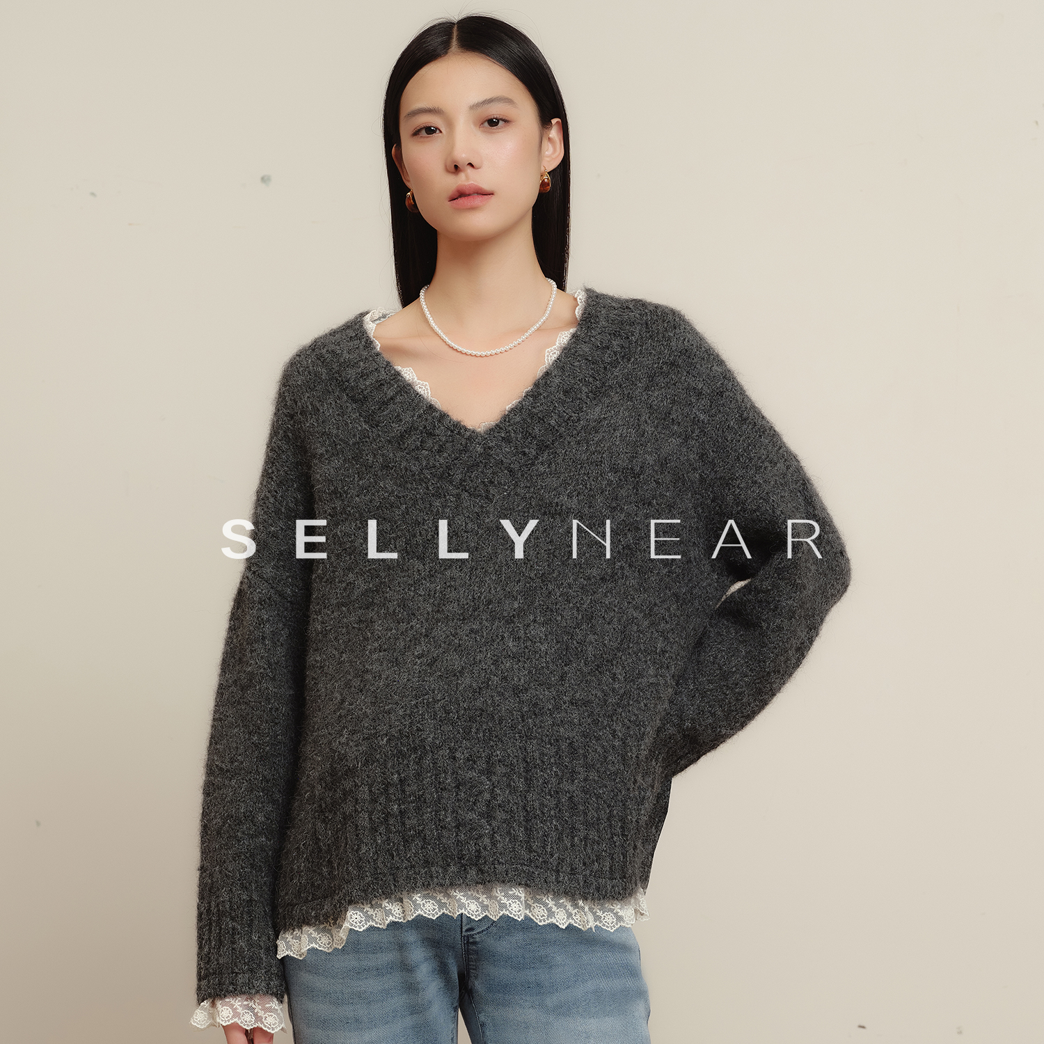 SELLYNEAR孕妇秋冬装毛衣2025新款时尚v领蕾丝拼接松软套头毛衣