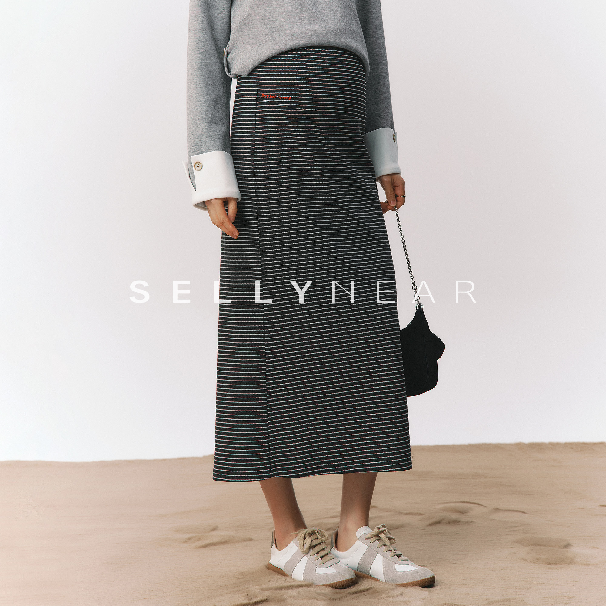 SELLYNEAR秋季新款条纹针织半裙图片