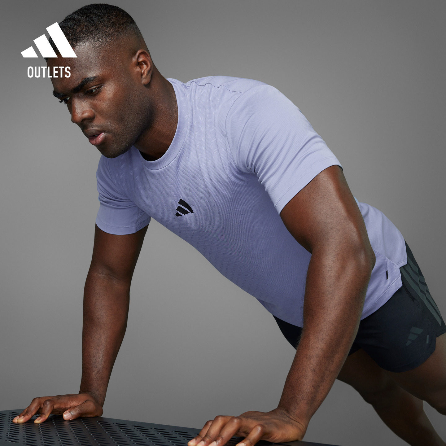 阿迪达斯男子短袖T恤adidas