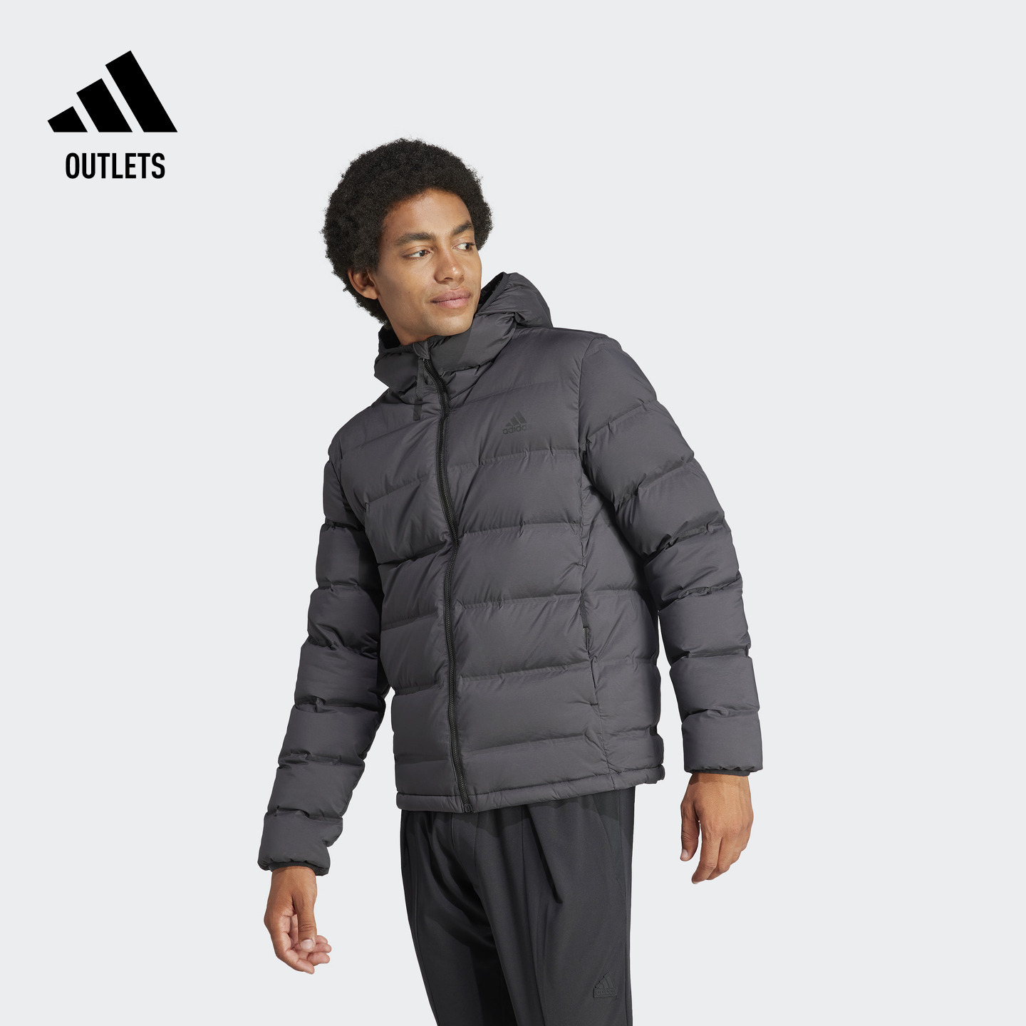 阿迪达斯男600蓬连帽鸭绒羽绒服