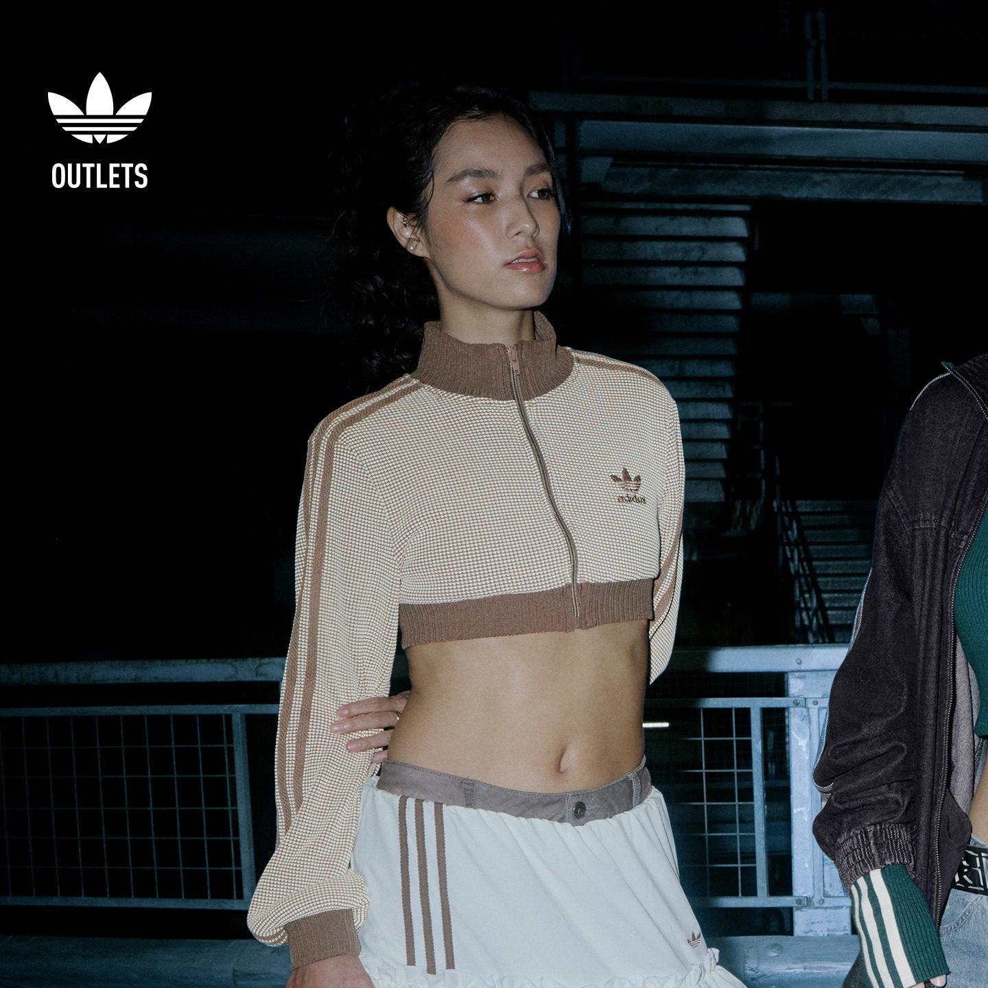 短款运动华夫格夹克外套女装adidas阿迪达斯官方outlets三叶草,运动服/休闲服装,运动茄克/外套,淘宝优惠券,粉丝福利购,淘宝优惠卷