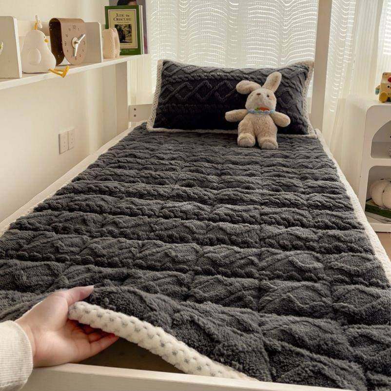 提花牛奶绒床垫褥子软垫家用加厚学生单人铺垫被冬季加绒毛毯床褥,户外/登山/野营/旅行用品,一次性床单被套,淘宝优惠券,粉丝福利购,淘宝优惠卷