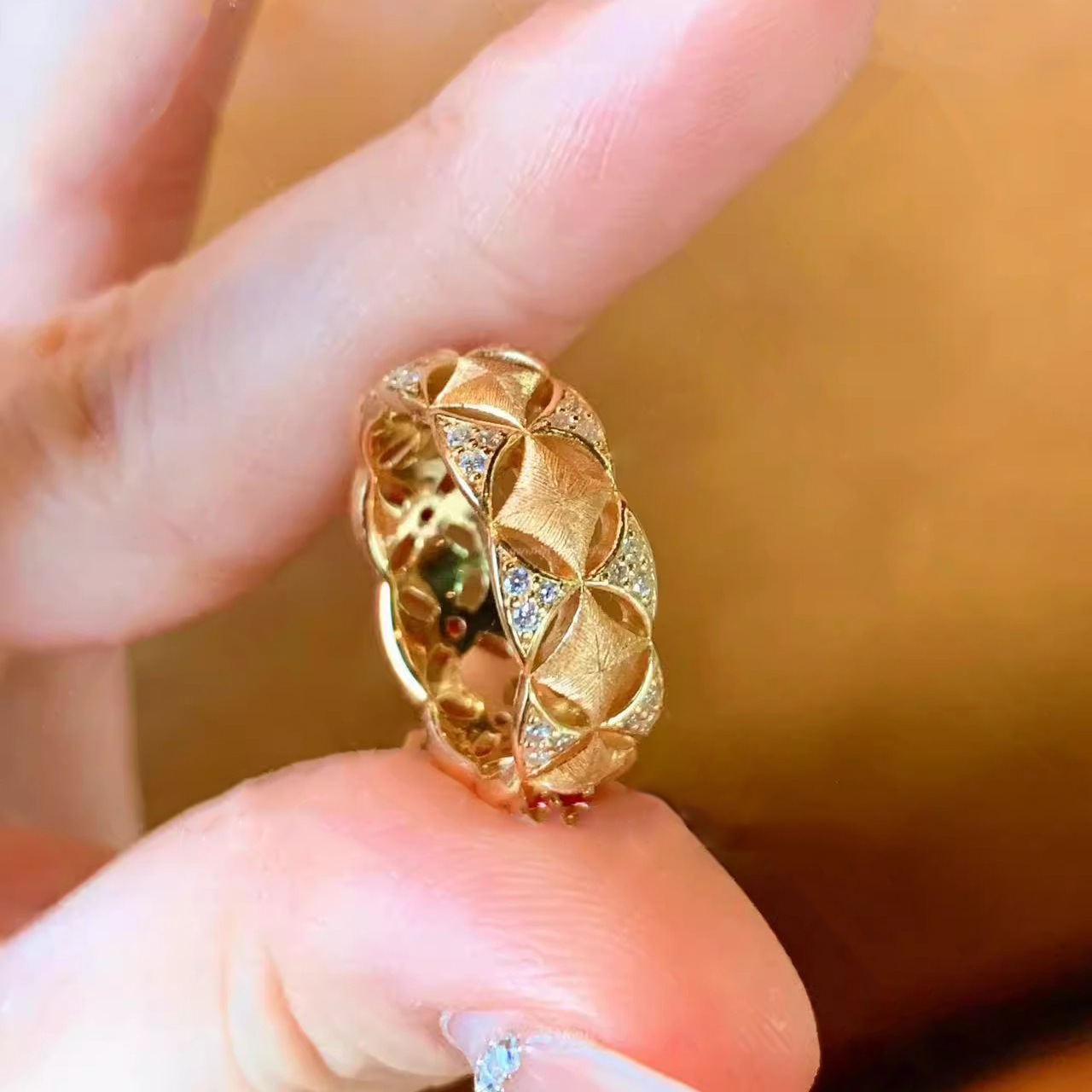 蕾丝镂空戒指老钱风拉丝缎面菱格