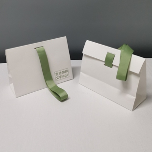 白色牛皮纸高级感时尚纸袋手提袋无字礼品袋定制logo小号迷你包装