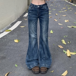 3MER哦哦三妹 女修身 显瘦辣妹马蹄裤 子 复古水洗蓝猫须微喇牛仔裤