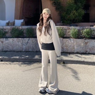 3MER哦哦三妹韩系休闲风连帽收腰卫衣外套女显瘦微喇屁帘裤 子套装