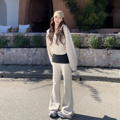 3MER显瘦屁帘连帽卫衣套装