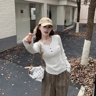 复古麻花针织毛衣女秋季 打底衫 新款 长袖 上衣 修身 3MER哦哦三妹美式