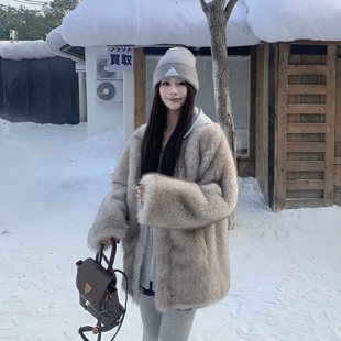 3MER哦哦三妹假两件毛毛拼接卫衣连帽外套女冬季新款保暖环保皮草