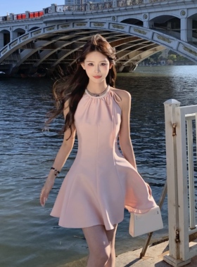 3MER哦哦三妹 千金风绝美漂亮挂脖连衣裙女春夏季收腰a字长短裙子