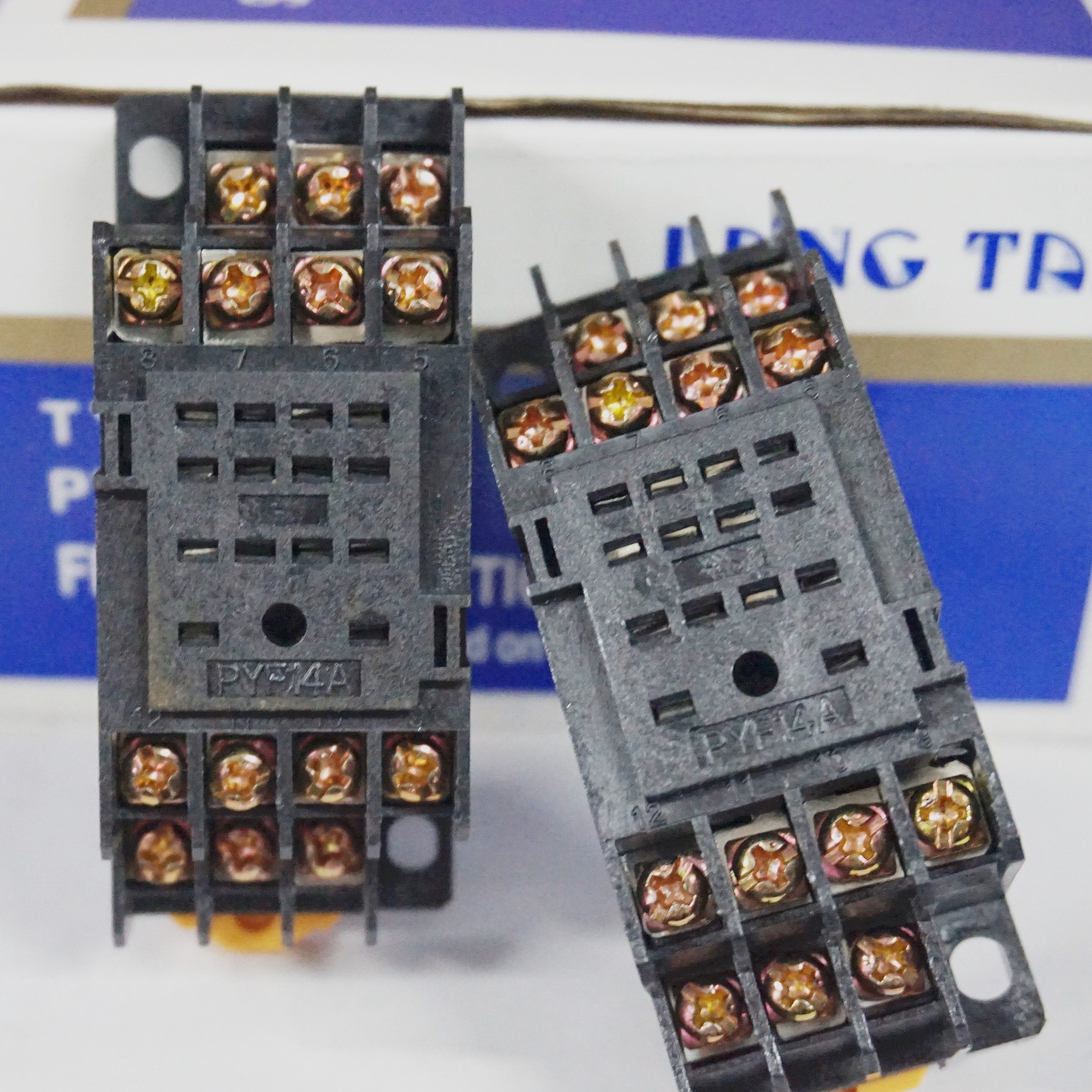 国产继电器底座 MY4NJ系列专用底座  PYF14A