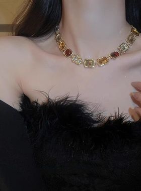 新中式复古风彩色项链2024新款爆款锁骨链颈链仿宝石爆闪夸张项圈