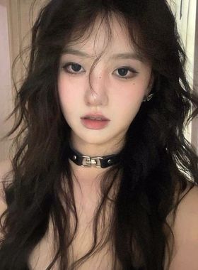 环扣黑色皮项圈女choker小众独特辣妹脖颈带高级感锁骨链脖子配饰