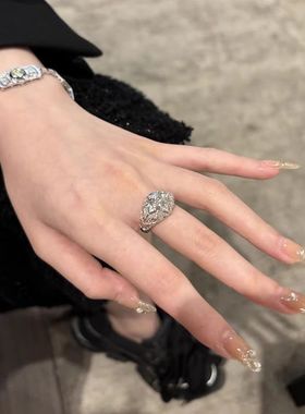 中古风满钻锆石星芒四叶草戒指女款轻奢小众高级感气质食指戒指环