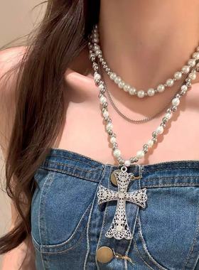 十字架珍珠项链女款2025新款辣妹风叠戴高级感轻奢小众颈链配饰女