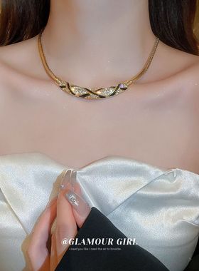 弧形镶钻花纹滴油项链欧美高贵复古中古风颈链轻奢时尚高级感项饰