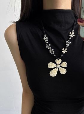 复古波西米亚风花朵吊坠项链女小众夏日ins风时尚长款毛衣链配饰