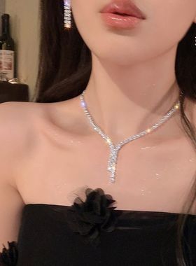 高级感爆闪高档耳环项链女!礼服晚宴锁骨链新娘婚纱时尚百搭配饰