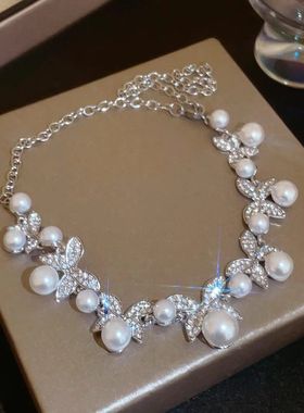 奢华满钻蝴蝶珍珠项链女款2024新款轻奢小众锁骨链冷淡风气质颈链