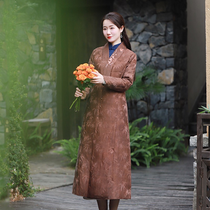 柑香素染中式香云纱长款羽绒服