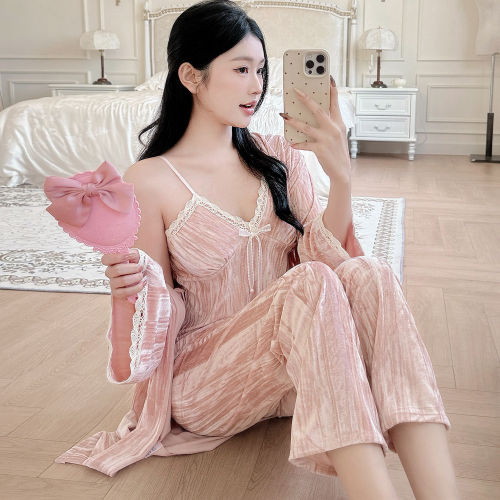 金丝绒粉色蕾丝带胸垫吊带睡衣女