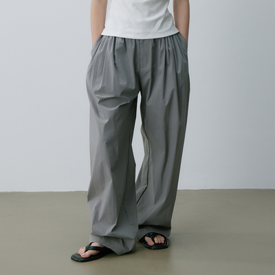 kani慵懒风多褶萝卜西裤