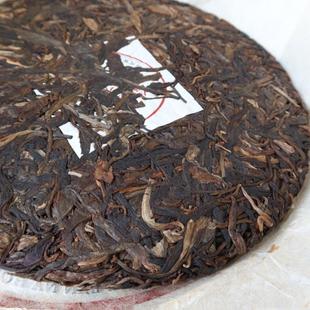 厚重烟蜜香 老茶客最爱 滋味浓烈回甘 班章生态乔木 2012年蜜烟香