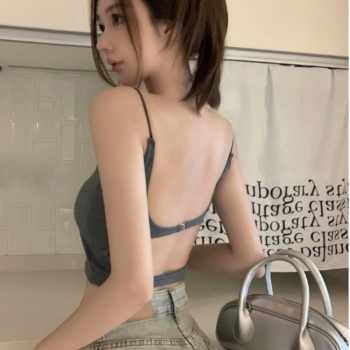 独特精致小吊带背心带胸垫 独特精致小吊带背心带胸垫