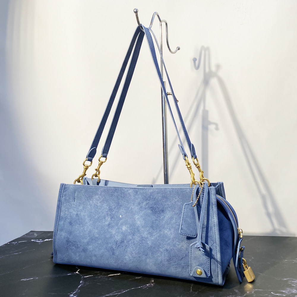 欧美复古Rogue 34秀场斜挎腋下包2026新款质感多层锁扣装饰单肩包