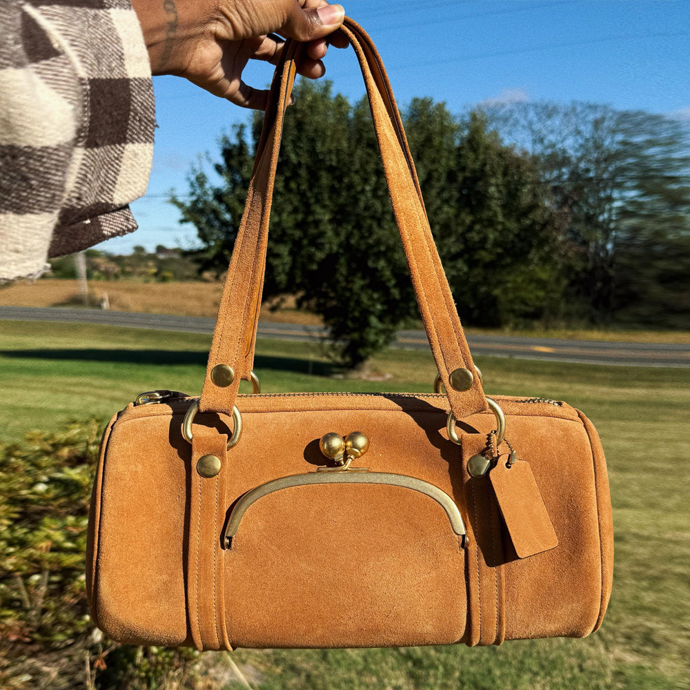 欧美复古kisslock夹子枕头包2026新款走秀场仿鹿皮绒单肩腋下包