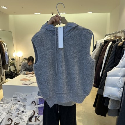 八1213韩国东大门背心区4537286高端休闲浪漫直邮别致人气百搭