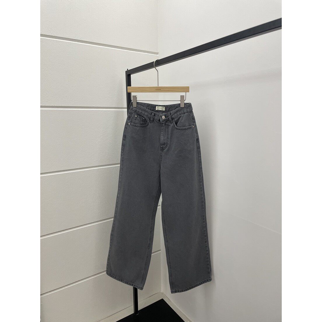 八0130韩国东大门运动牛仔裤区4561205端庄休闲个性直邮舒适人气