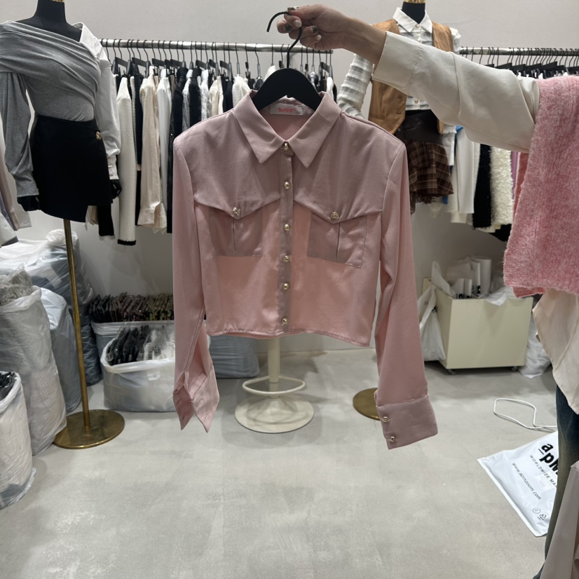 八1115韩国东大门衬衫区4491925人气风格秋季高端通勤档口纯色