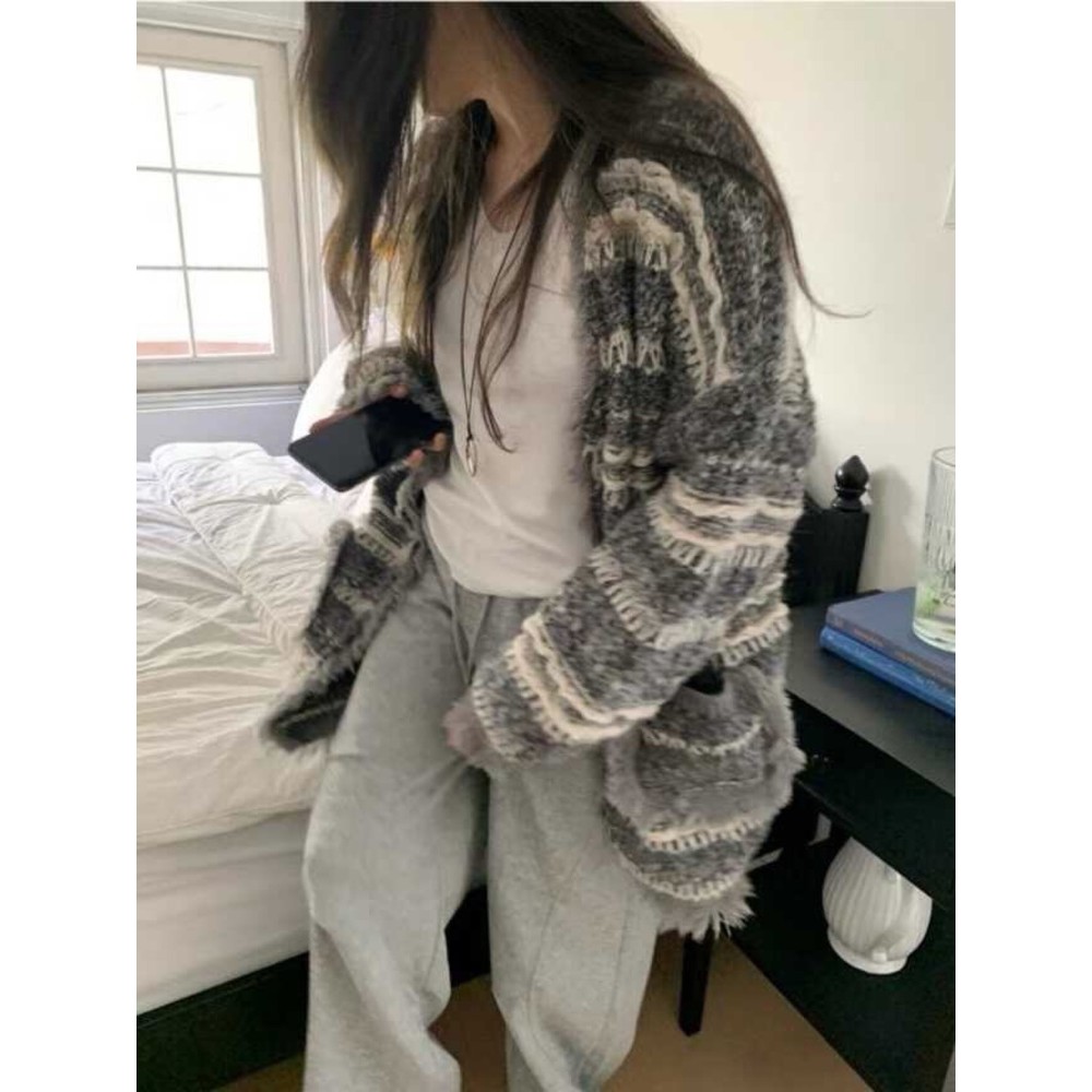 九1129韩国东大门毛衣区FLAMINGO-8714576独特秋季大气通勤浪漫