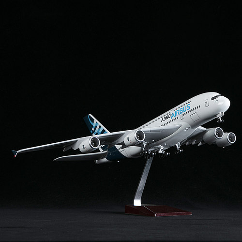 南航空客a380标配带轮子飞机模型