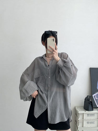 高光微透灯笼袖慵懒宽松防晒衬衫