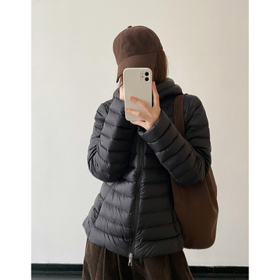 女秋冬90白鸭绒轻薄收腰连帽外套