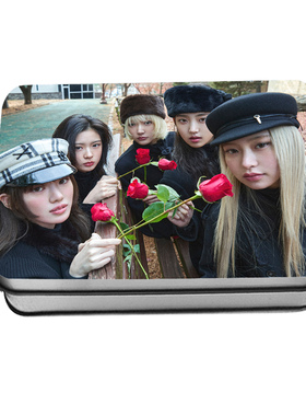 KiiiKiii  UNCUT GEM 迷你二Delulu Pack周边拍立得LOMO卡