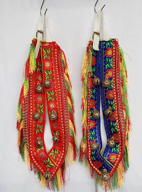 精品马脖铃铛马鞍装饰马具马尾配件低头铜串革串马匹用装饰品