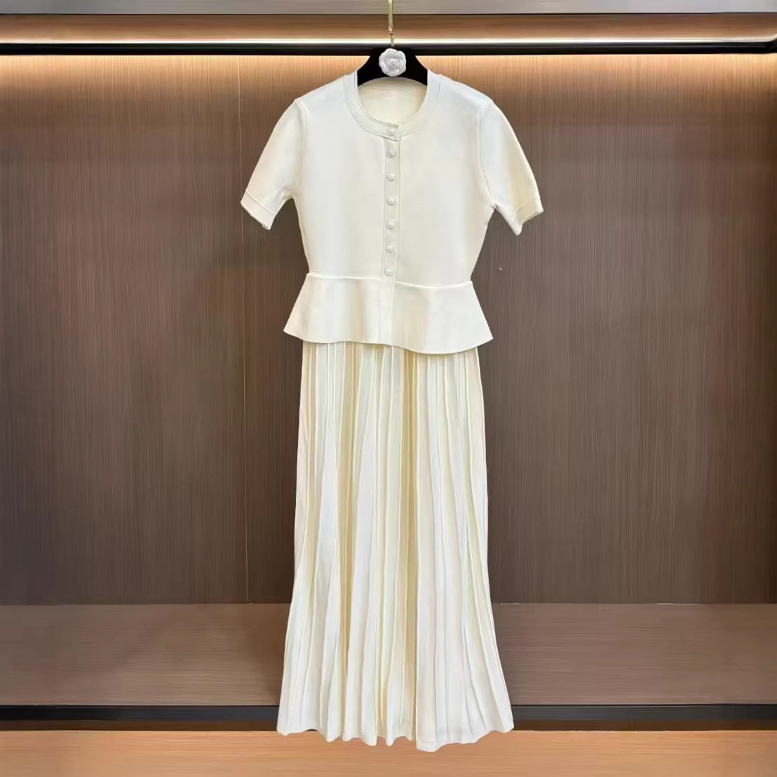 2026春季新款法式名媛风荷叶边假两件短袖修身显瘦针织连衣裙女